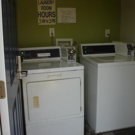 Value Inn Motel Eugene Airport 外观 照片