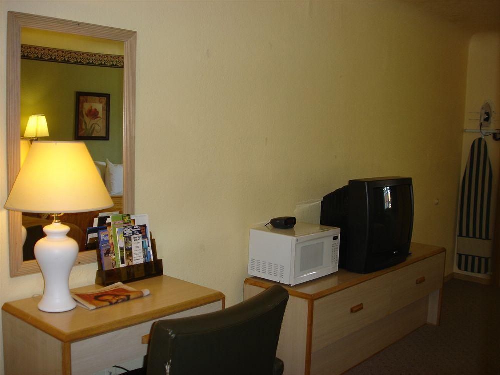 Value Inn Motel Eugene Airport 外观 照片