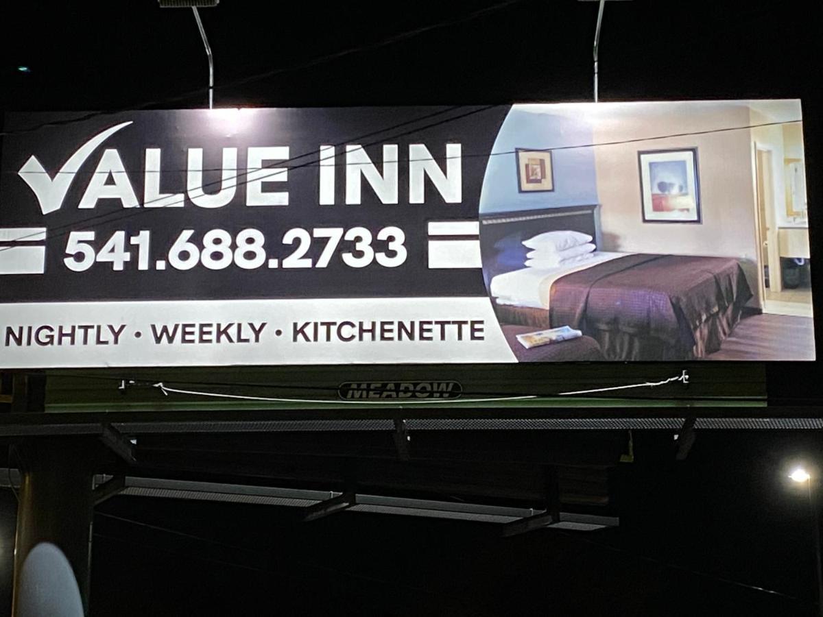 Value Inn Motel Eugene Airport 外观 照片
